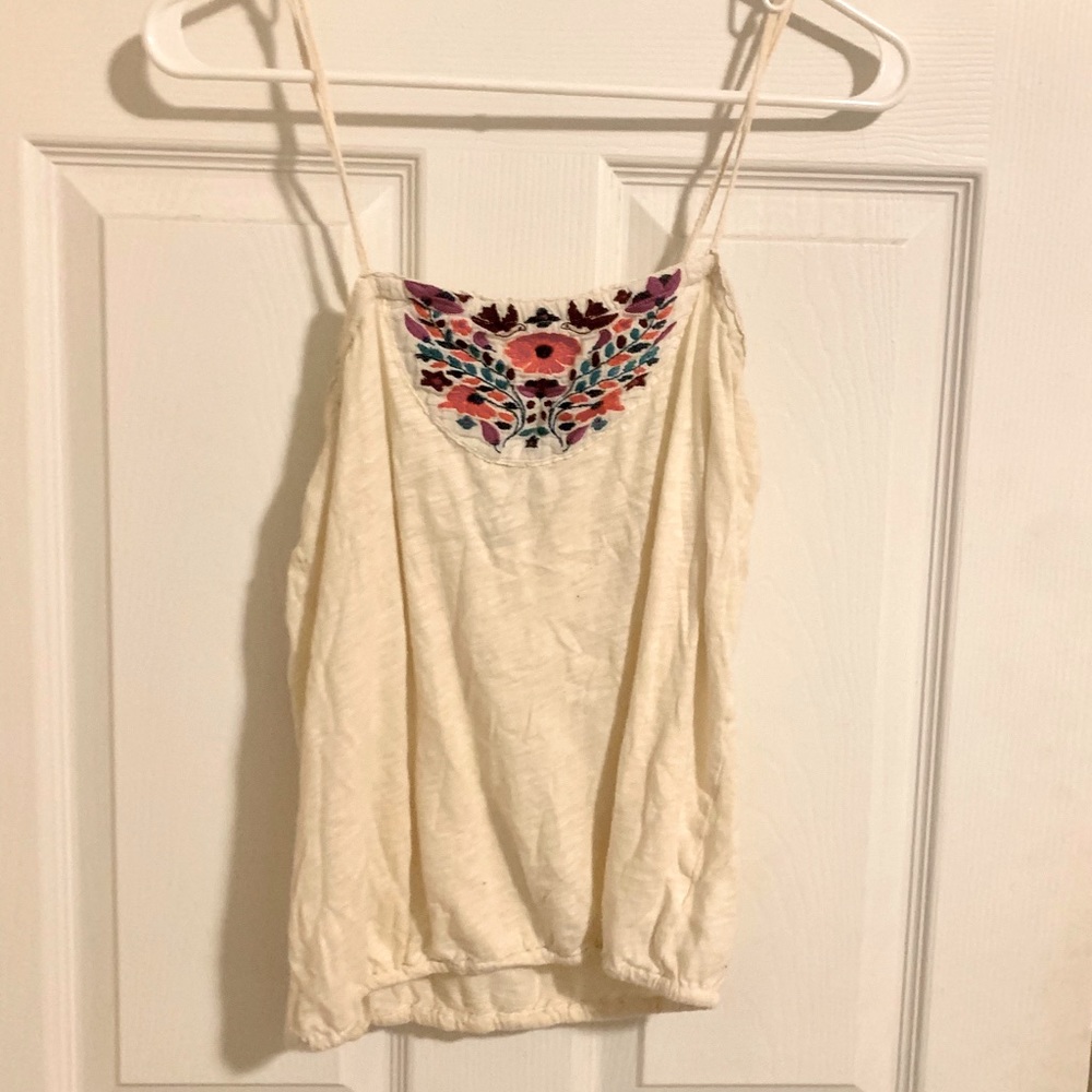 Tank top with floral decor